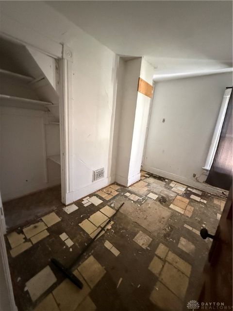 Tiny photo for 76 Vincent Street, Dayton, OH 45405 (MLS # 946163)