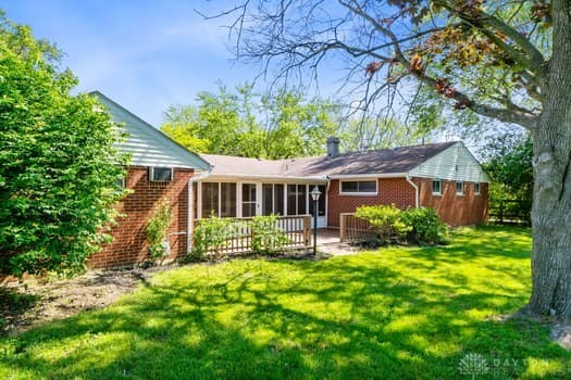 1108 Donson Drive, Kettering, Ohio image 2
