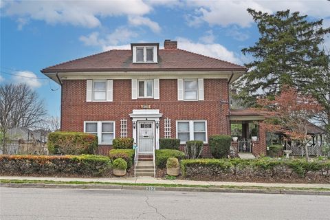 Photo of 1312 Huffman Avenue, Dayton, OH 45403 (MLS # 956000)