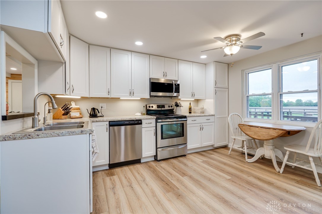 3300 Old Clifton Road, Springfield, Ohio image 13