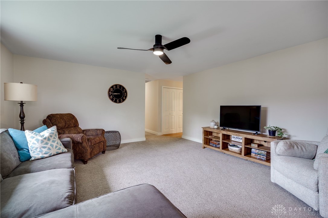 3300 Old Clifton Road, Springfield, Ohio image 24
