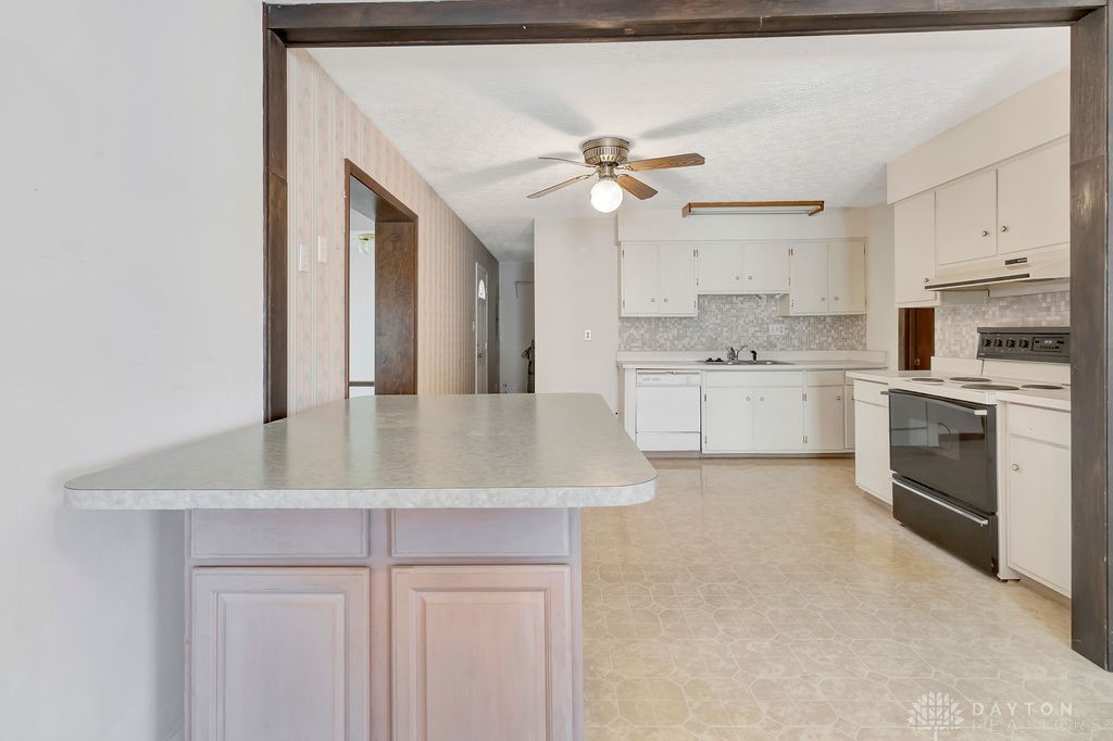 4555 Irelan Street, Dayton, Ohio image 10