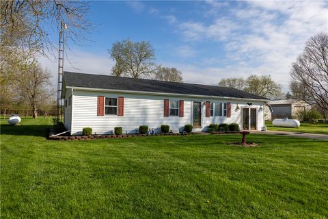 Photo of 4141 Russia Houston Road, Houston, OH 45333 (MLS # 955944)