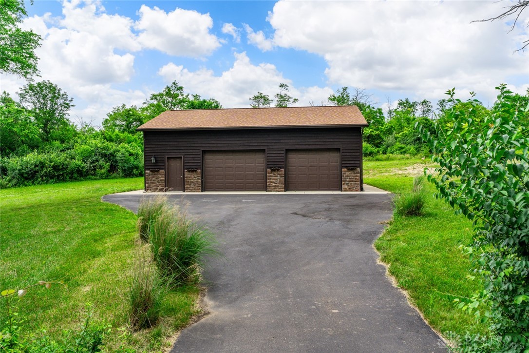 5561 Benner Road, Miamisburg, Ohio image 7