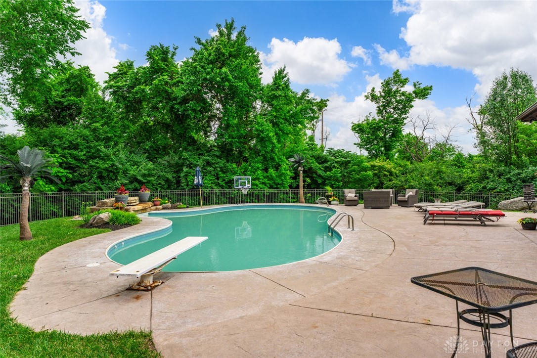 5561 Benner Road, Miamisburg, Ohio image 16