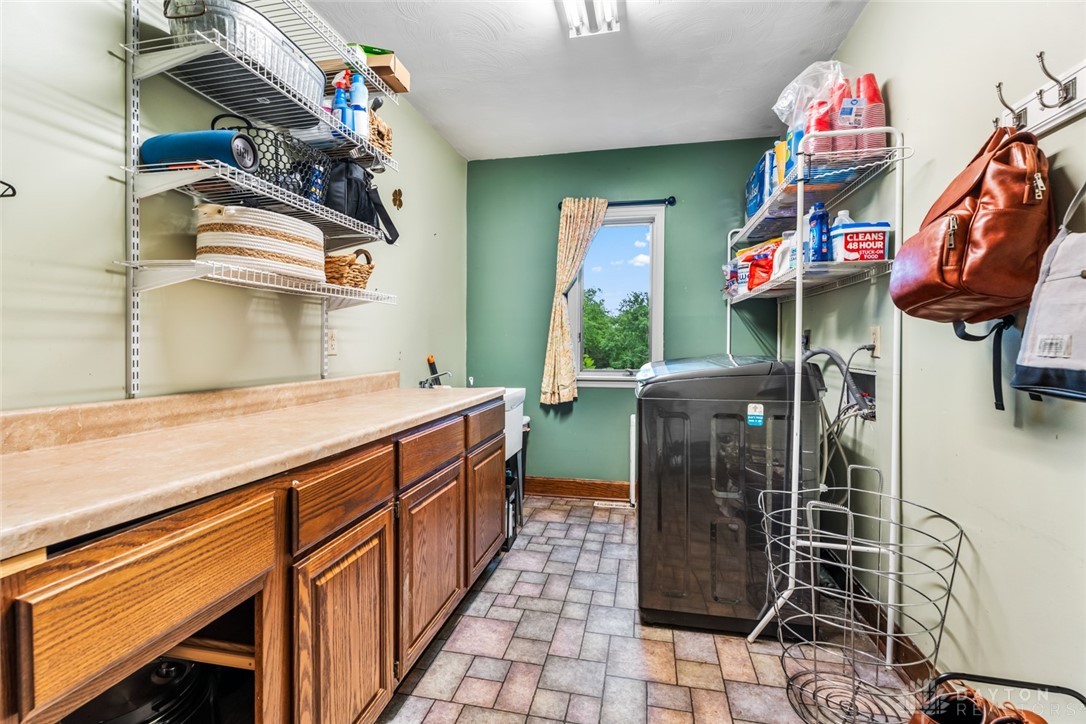 5561 Benner Road, Miamisburg, Ohio image 47