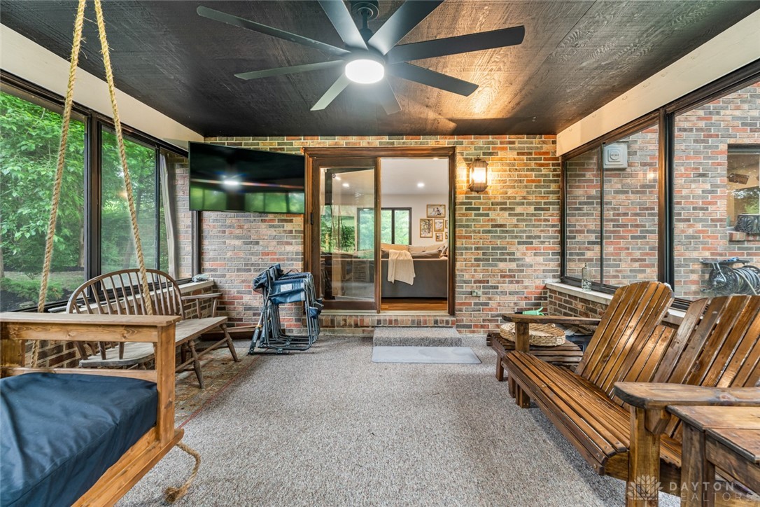 5561 Benner Road, Miamisburg, Ohio image 32