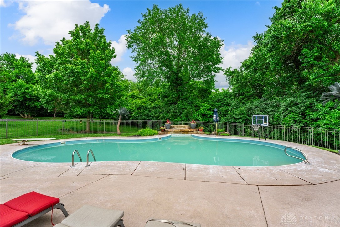 5561 Benner Road, Miamisburg, Ohio image 17