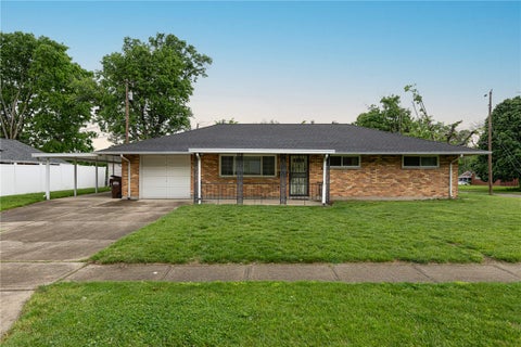 Homes For Sale - 3785 Endover Road<br/> Montgomery County, Kettering, OH 45439