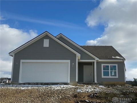 Photo of 500 Reagan's Ridge, London, OH 43140 (MLS # 937198)