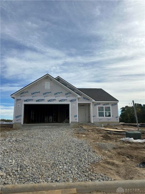 Photo of 500 Reagan's Ridge, London, OH 43140 (MLS # 937198)