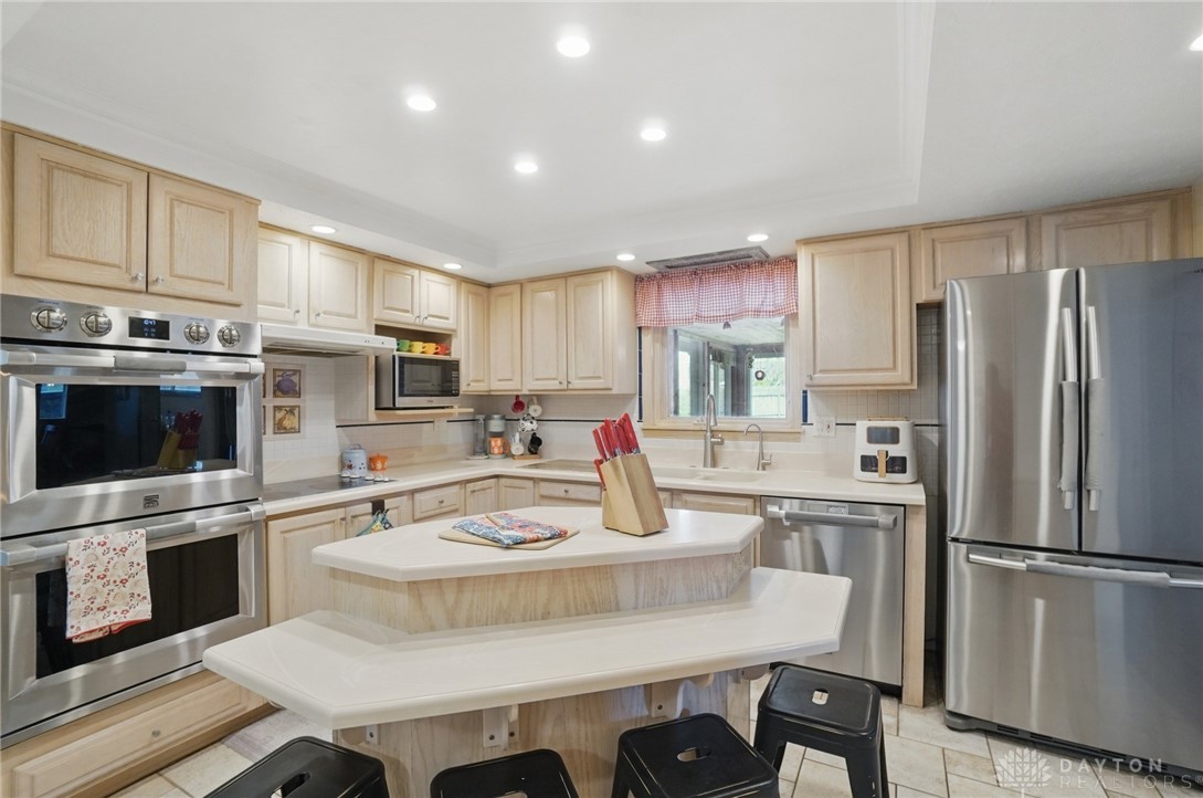 5724 Pennywell Drive, Dayton, Ohio image 9
