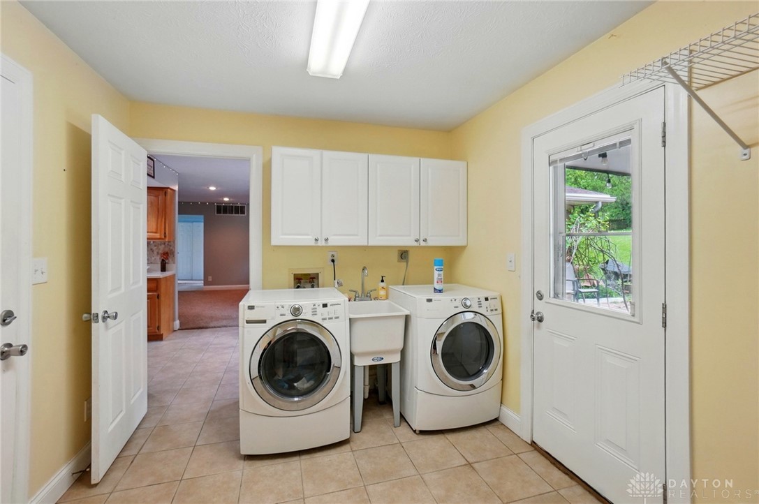 620 Talowood Drive, Beavercreek, Ohio image 33