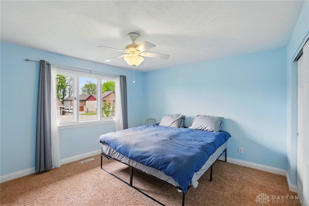 620 Talowood Drive, Beavercreek, Ohio image 30