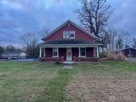 Photo of 7990 Chambersburg Road, Dayton, OH 45424 (MLS # 949642)