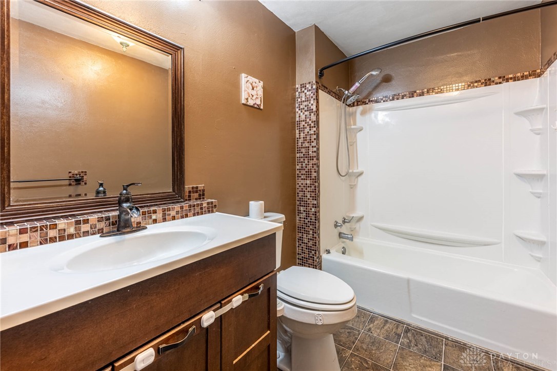 722 Dwight Road, Springfield, Ohio image 18