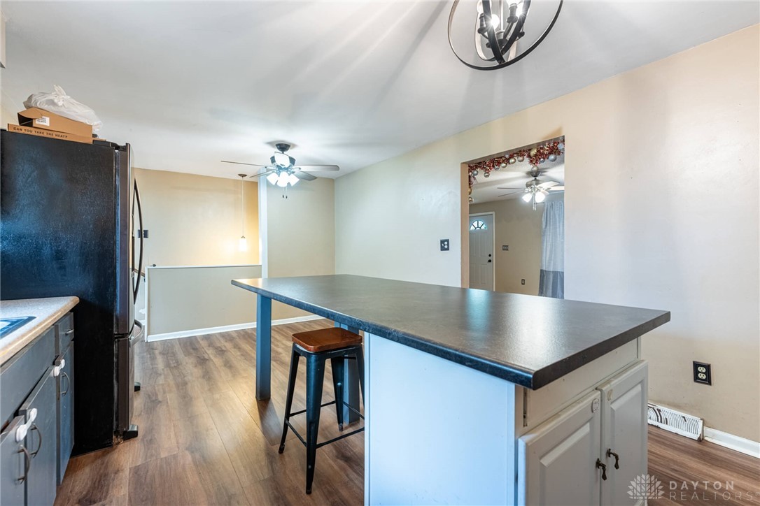 722 Dwight Road, Springfield, Ohio image 7