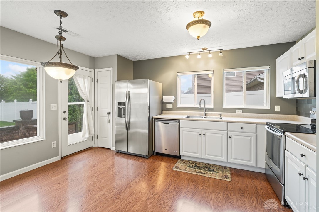 2750 Twin Lakes Drive, Troy, Ohio image 12