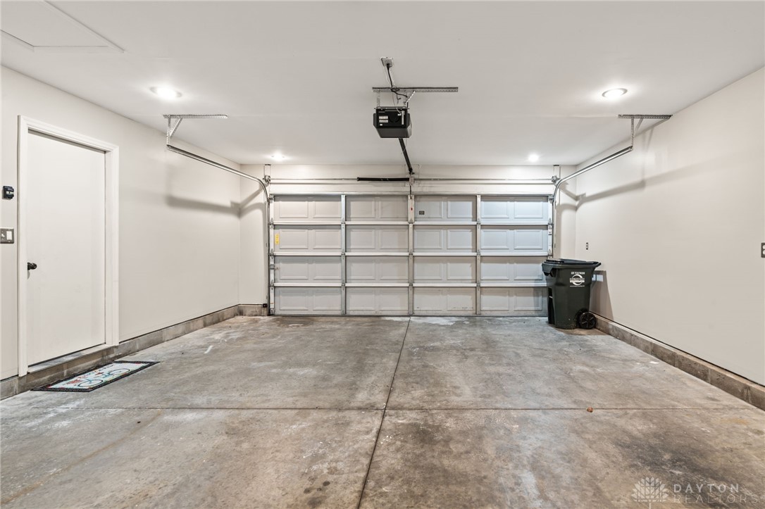 2750 Twin Lakes Drive, Troy, Ohio image 37