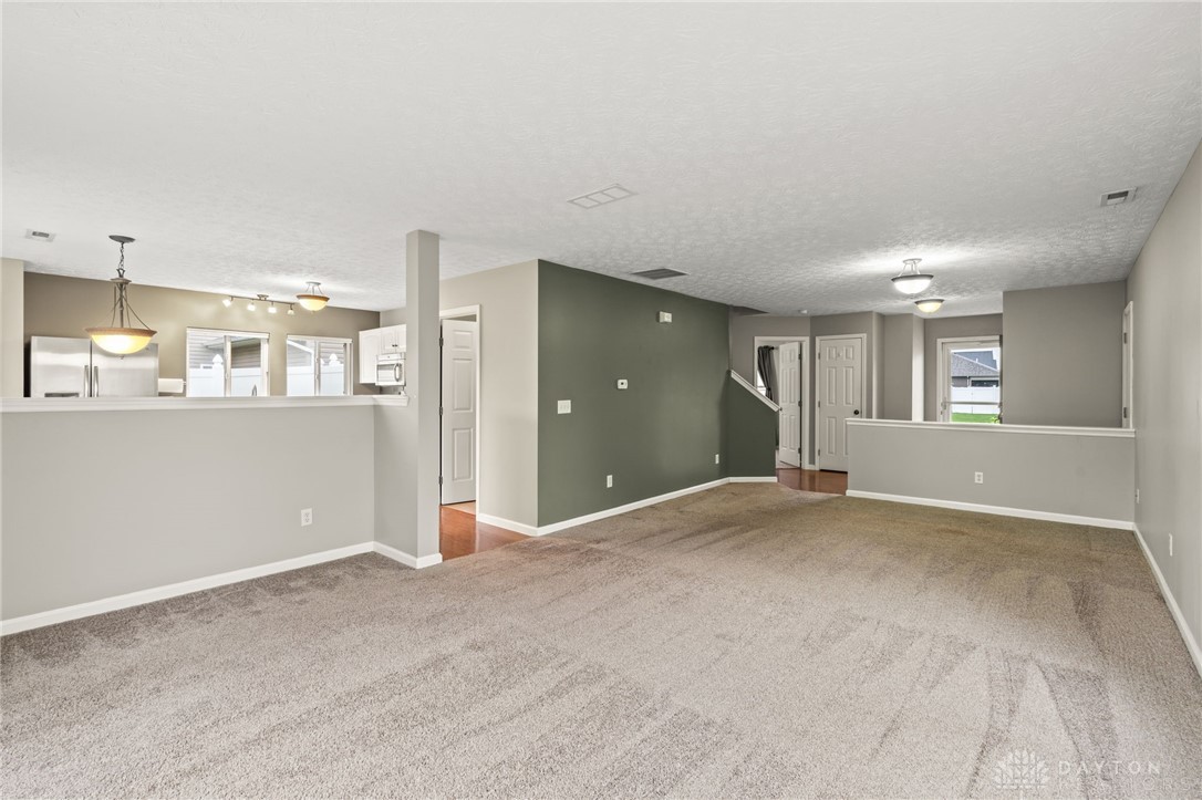 2750 Twin Lakes Drive, Troy, Ohio image 10