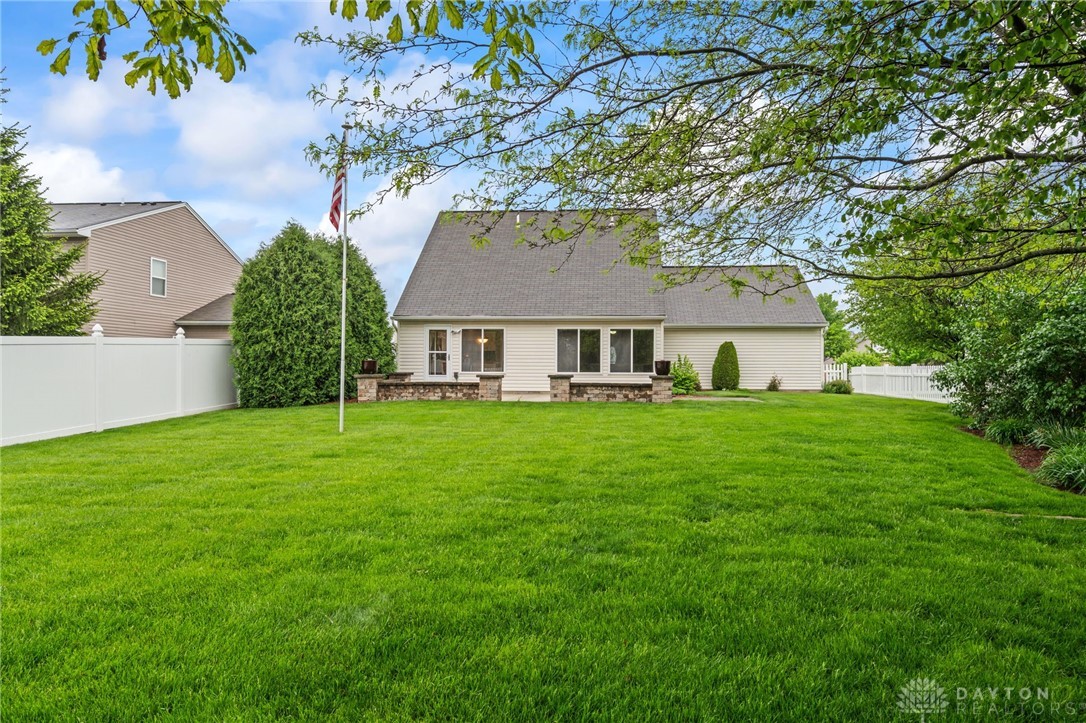 2750 Twin Lakes Drive, Troy, Ohio image 42