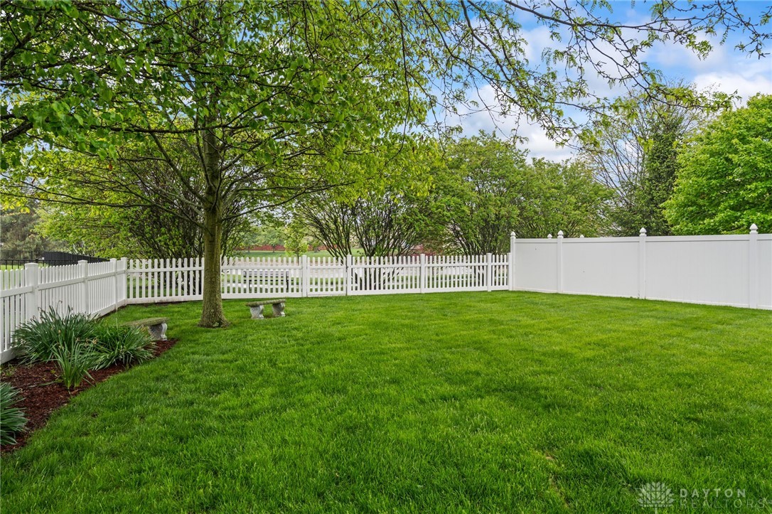 2750 Twin Lakes Drive, Troy, Ohio image 41