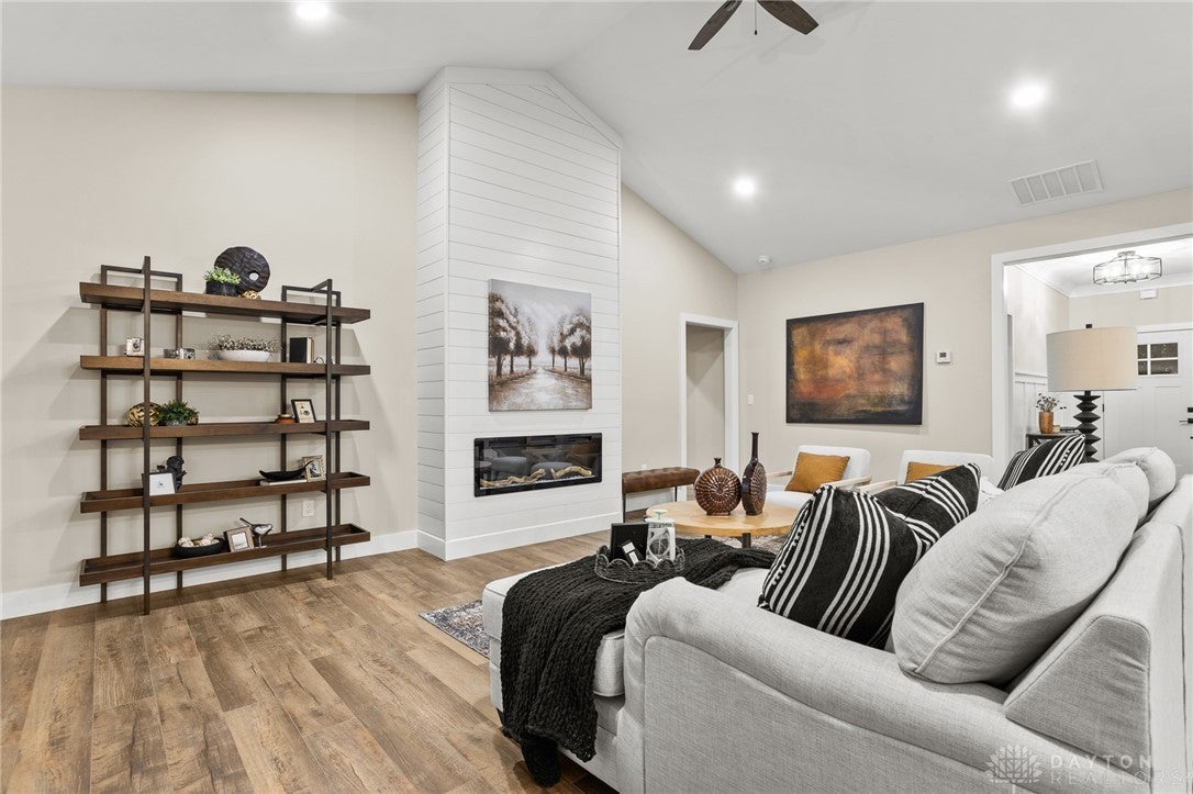 3301 Nadene Circle
