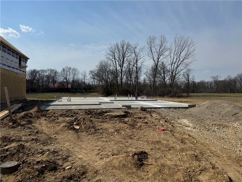 Photo of 2207 Hackberry Street, Springfield, OH 45505 (MLS # 954479)