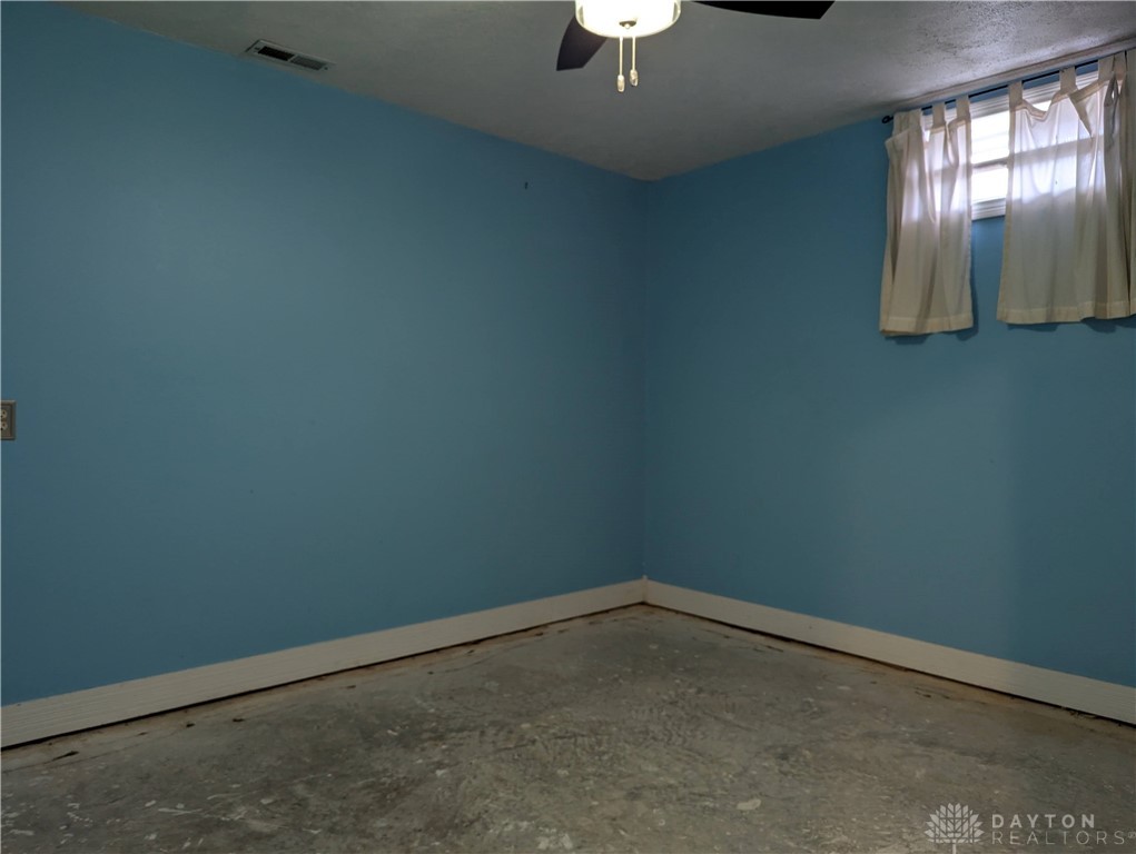 11269 Carriage Hill Drive, New Carlisle, Ohio image 17