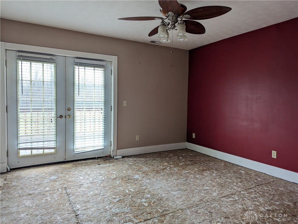 11269 Carriage Hill Drive, New Carlisle, Ohio image 13