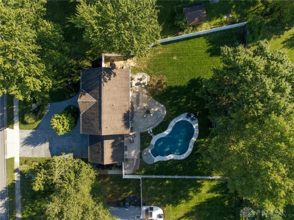 1097 Deerhaven Court