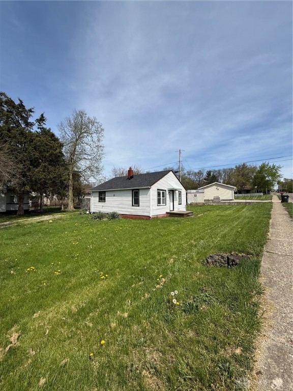 415 W Dayton Yellow Springs Road, Fairborn, Ohio image 3