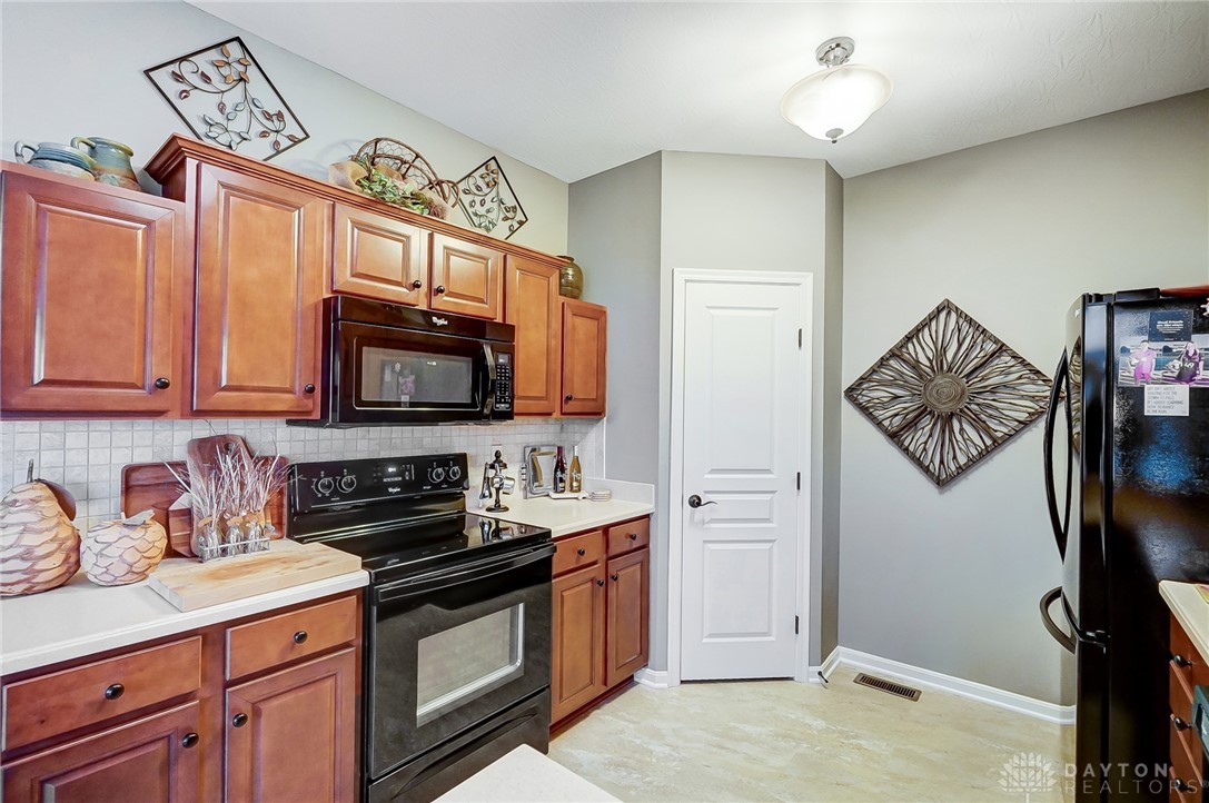 1268 Ironwood Drive, Lebanon, Ohio image 16
