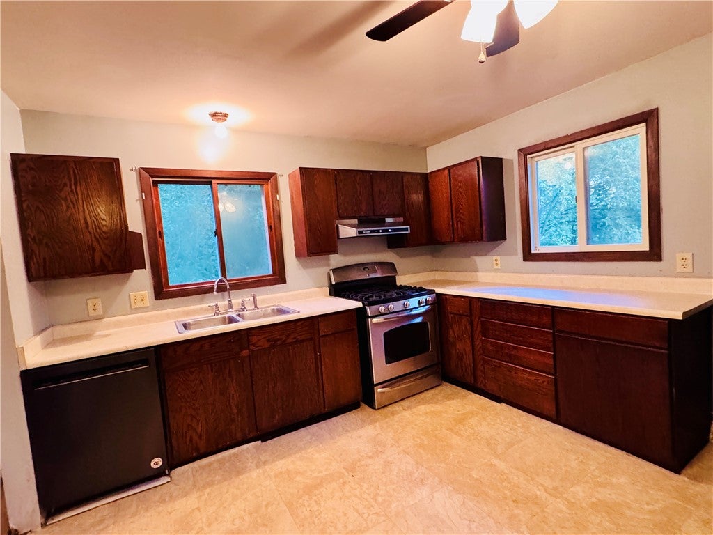 3426 Suburban Drive