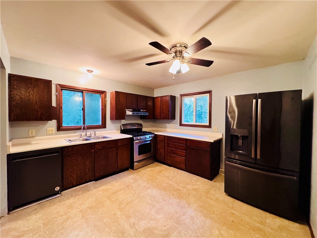 3426 Suburban Drive