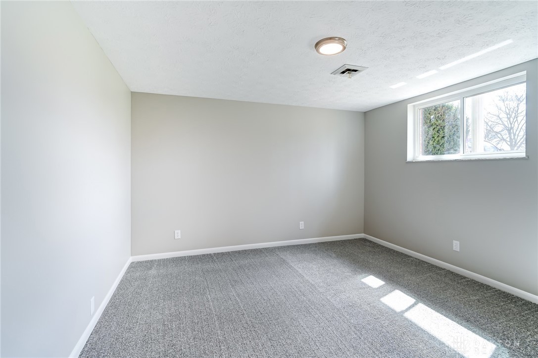 3014 Windmill Drive, Beavercreek, Ohio image 26