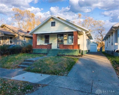 Photo of 620 Shoop Avenue, Dayton, OH 45402 (MLS # 948057)