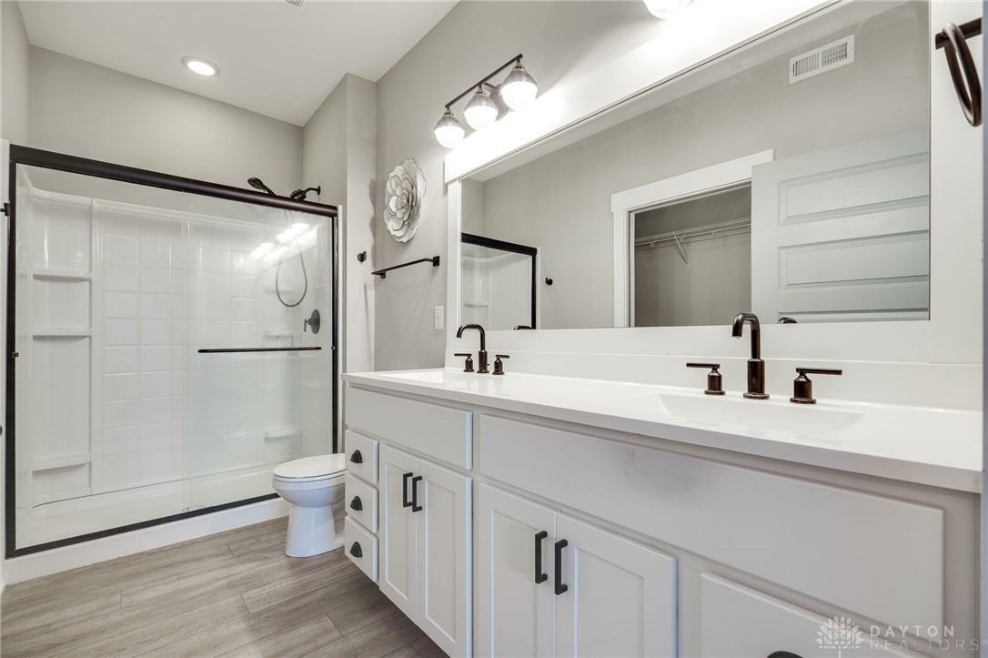 Beavercreek, Ohio 45430, United States, 2 Bedrooms Bedrooms, ,3 BathroomsBathrooms,Residential,Active,218910