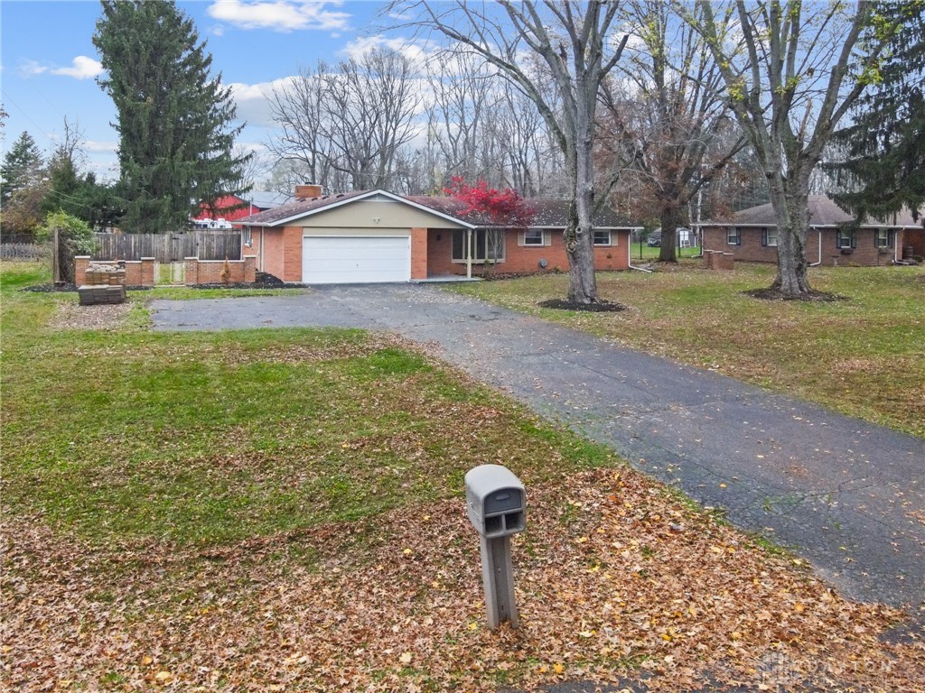 1947 Woodcliffe Drive, Troy, Ohio image 5