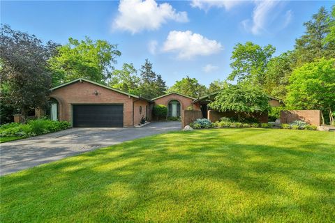 Photo of 6610 Sloebig Road, Middletown, OH 45042 (MLS # 954086)