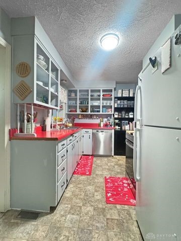 515 E Lawn Avenue, Urbana, Ohio image 18
