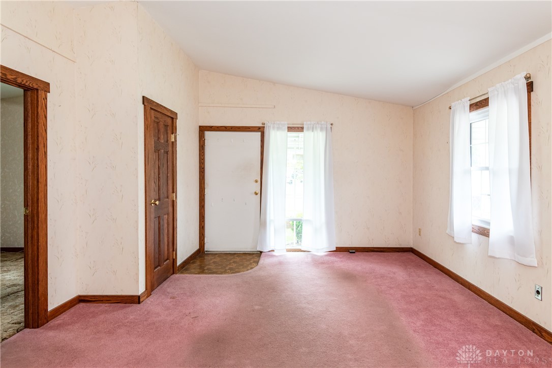 903 Kennison Avenue, New Carlisle, Ohio image 4