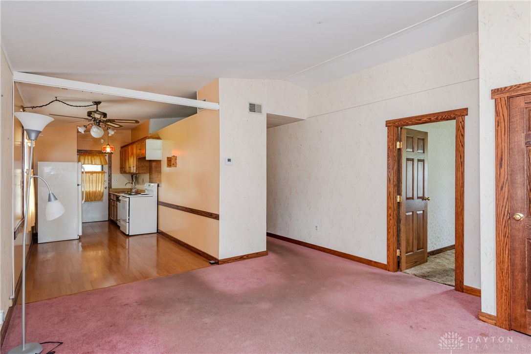 903 Kennison Avenue, New Carlisle, Ohio image 8