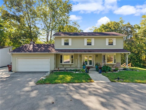 Photo of 1464 Hilltop Road, Beavercreek Twp, OH 45385 (MLS # 970791)