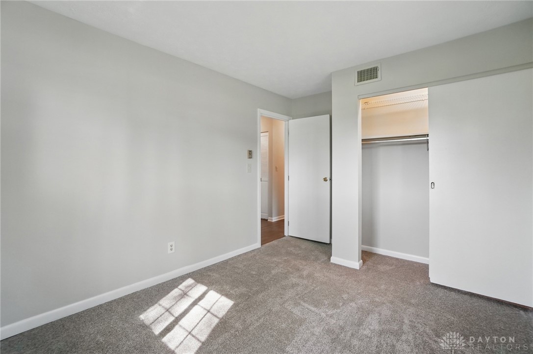 3594 Knollwood Drive, Beavercreek, Ohio image 26