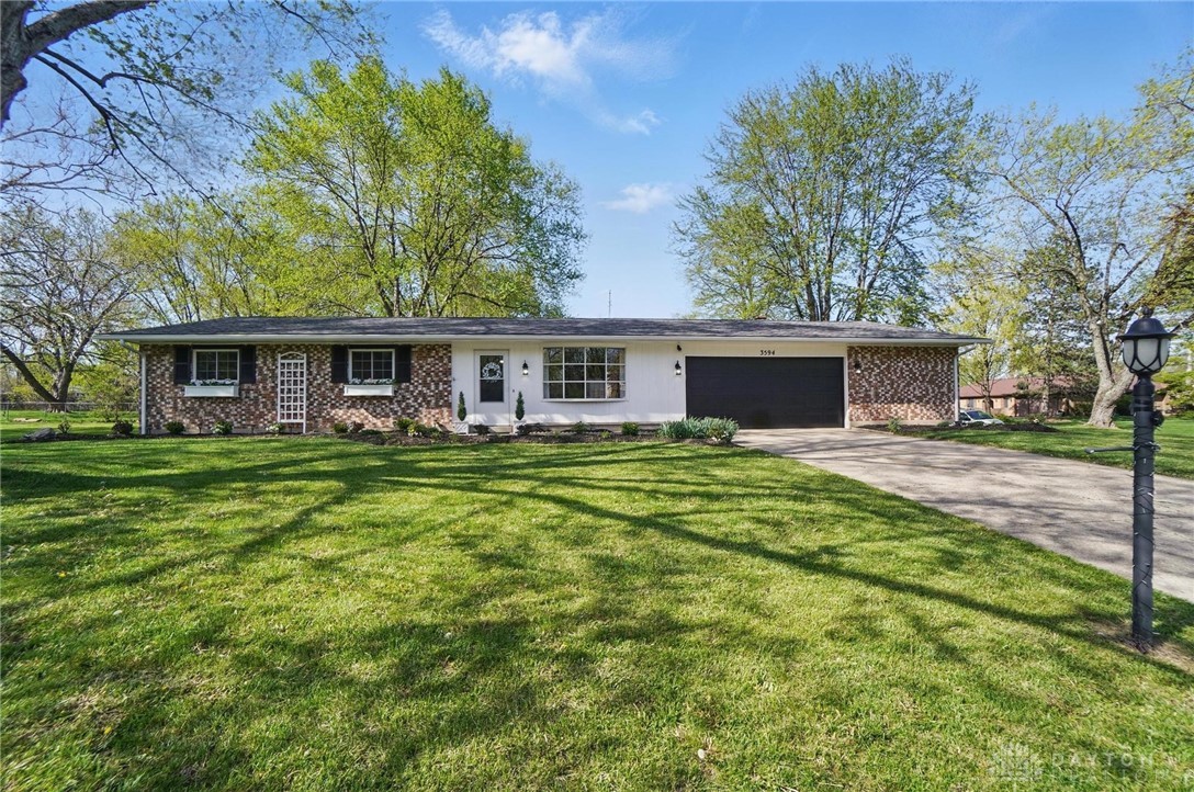 3594 Knollwood Drive, Beavercreek, Ohio image 1