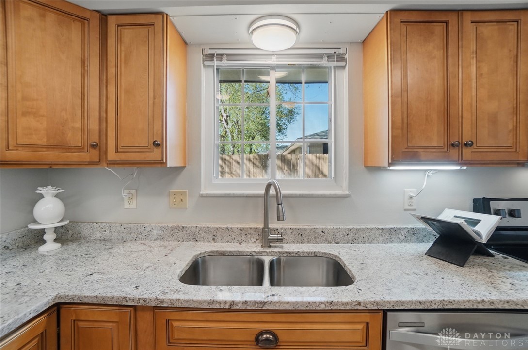 3594 Knollwood Drive, Beavercreek, Ohio image 17