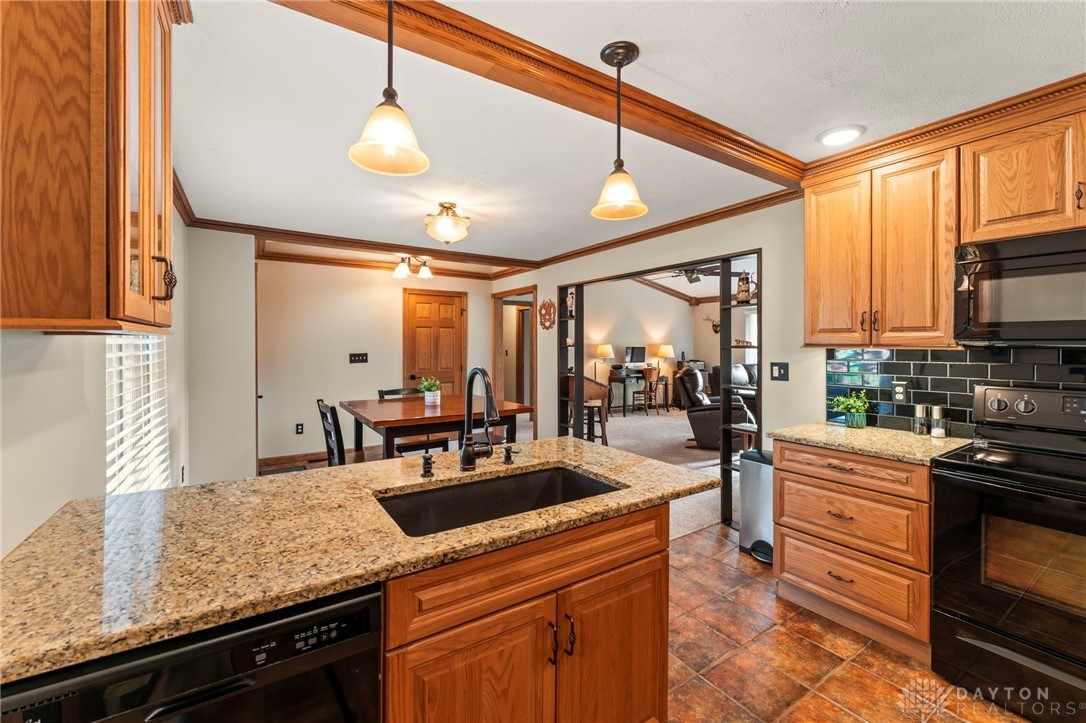 1105 Scenic Court, Troy, Ohio image 19