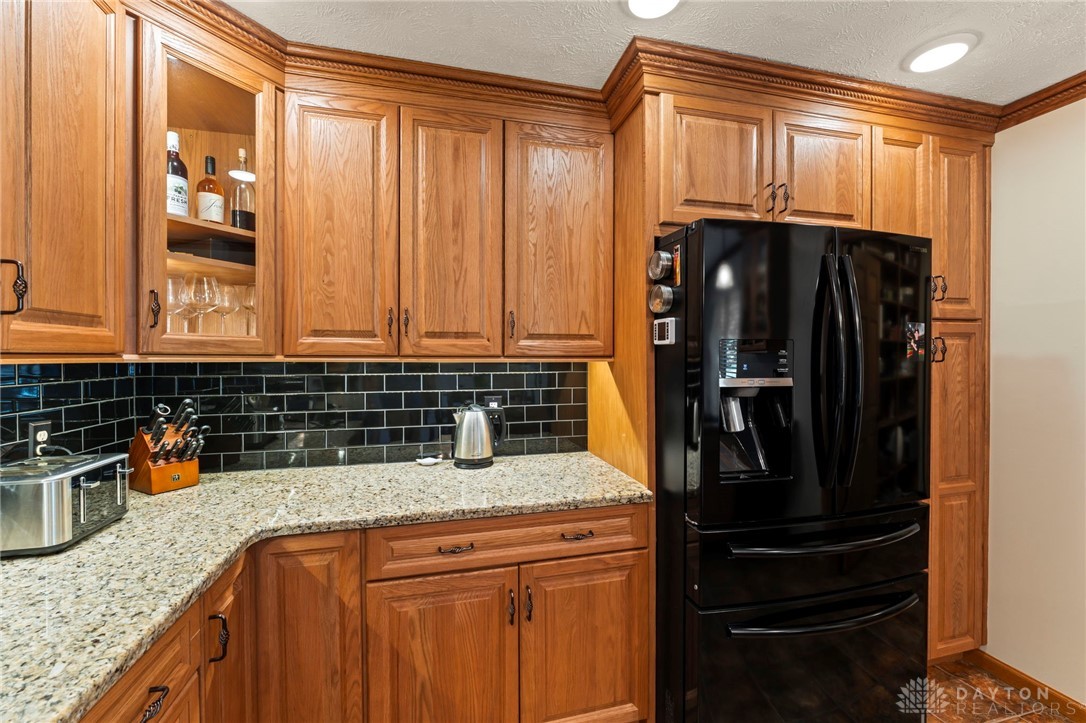 1105 Scenic Court, Troy, Ohio image 17