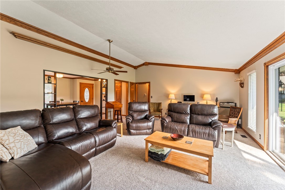 1105 Scenic Court, Troy, Ohio image 12
